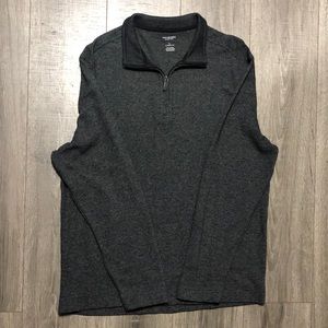 Men’s quarter zip pull over sweatshirt.Never worn